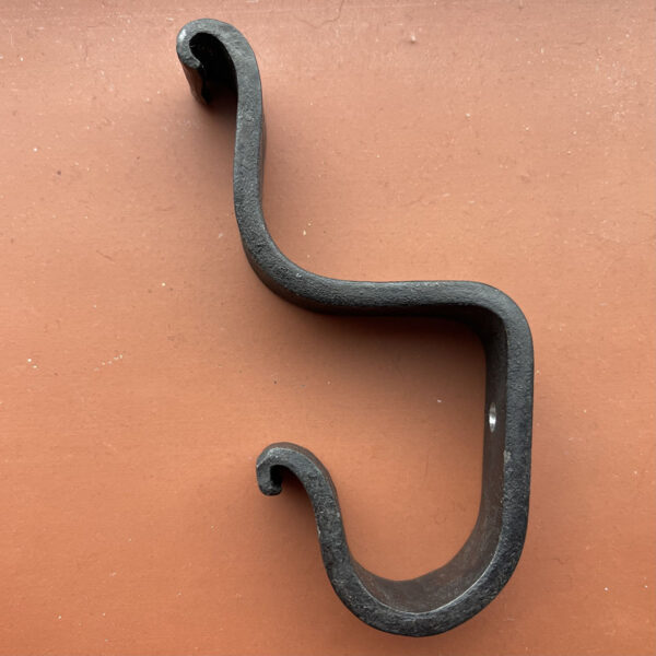 Double hook from flat S