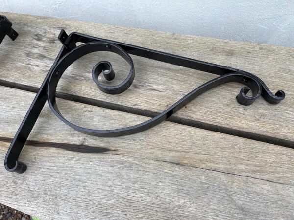 Hanging basket brackets 4