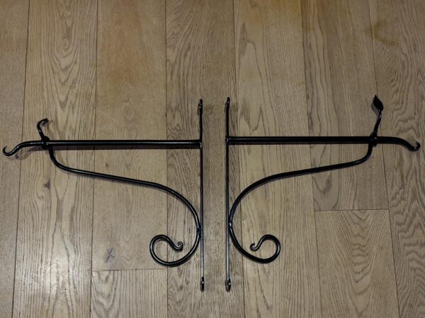 vine style hanging brackets