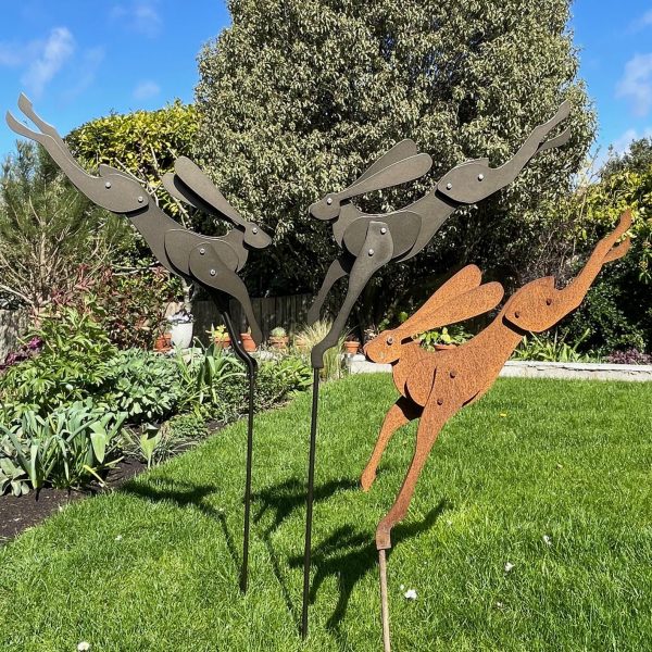 Bronze march hare 3