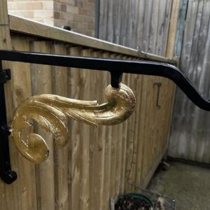 Gold leafed bracket 1