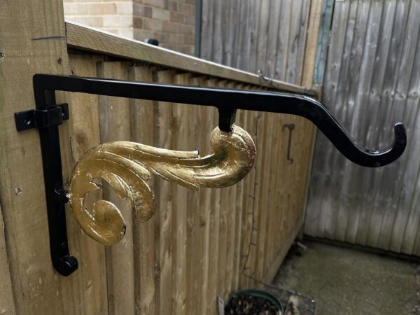 Gold leafed bracket 1