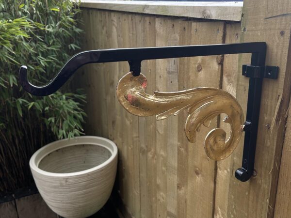 Gold leafed bracket 2
